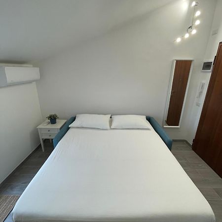Minu, The Tiny House! Apartment Rome Exterior photo